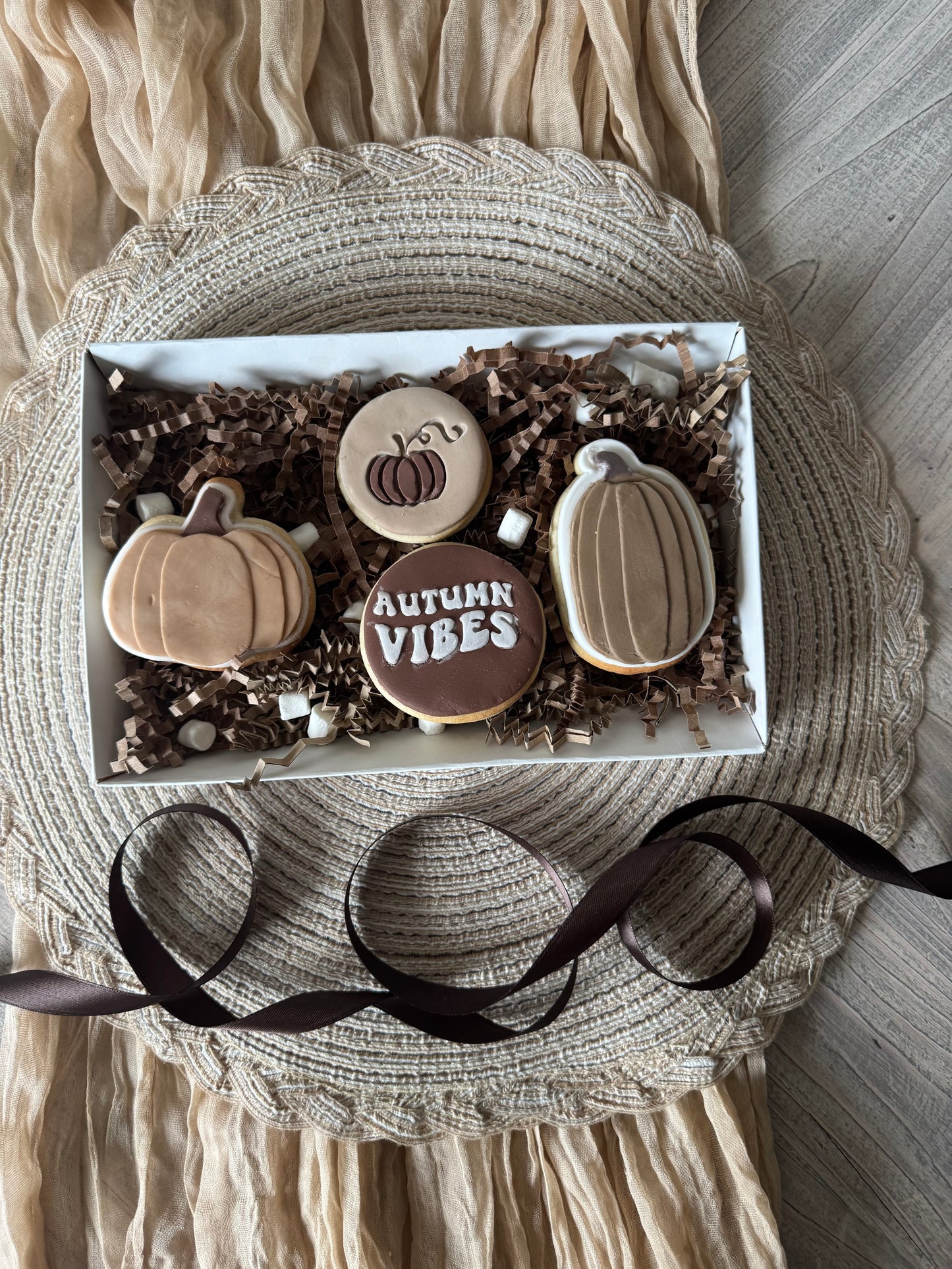 HOD Autumn 2 - 4 cookie box