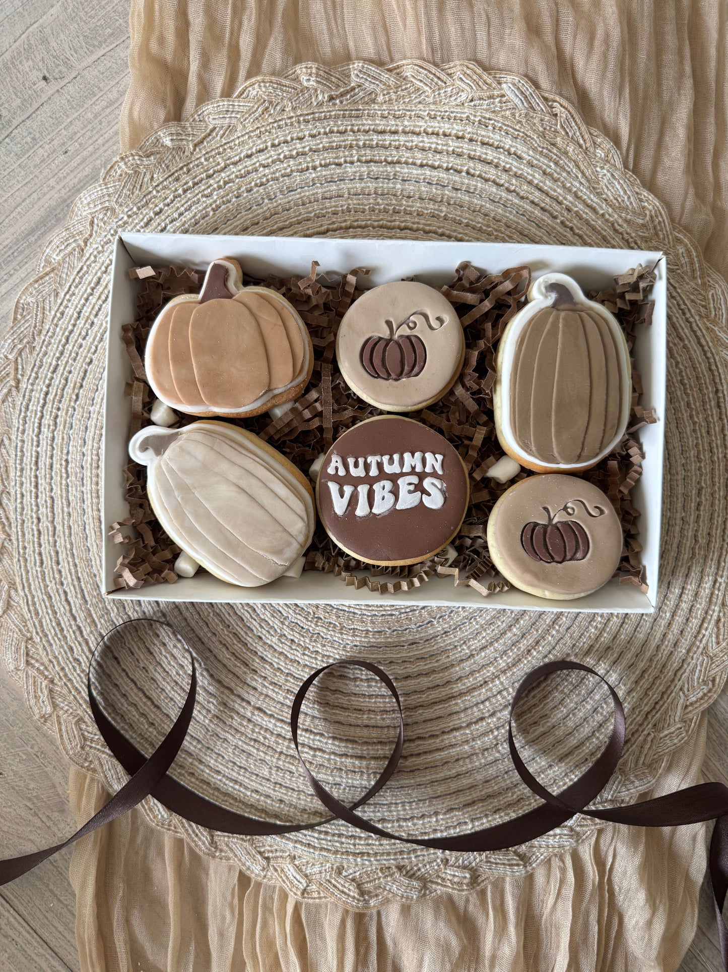 HOD Autumn 2 - 6 cookie box